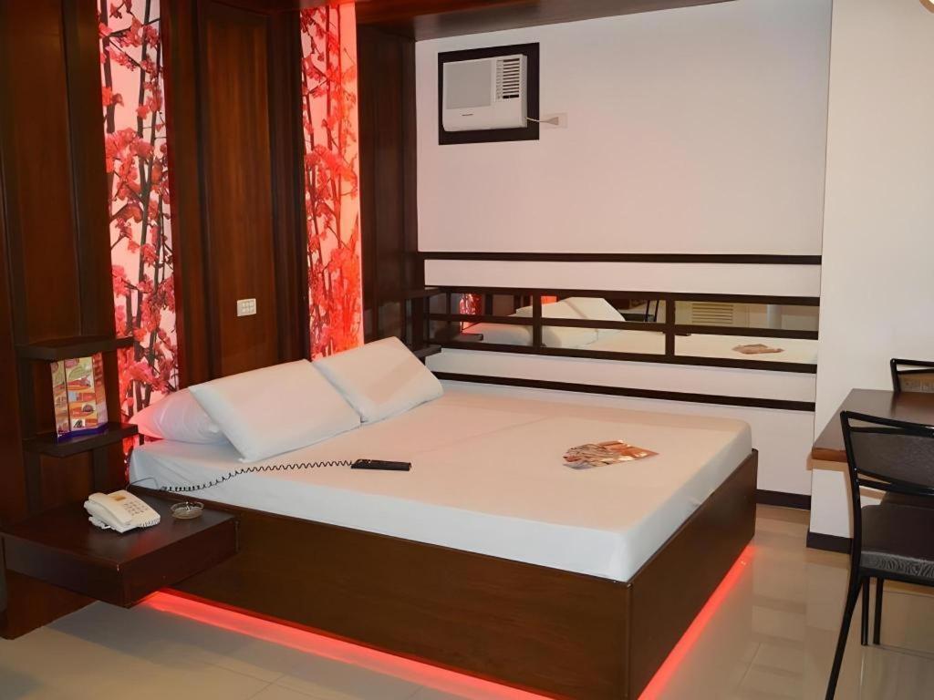 Hotel Sogo Buendia 2*